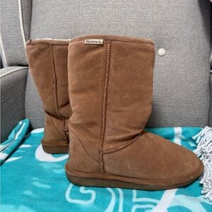 BearPaw Women’s Brown Winter Boots Size 9